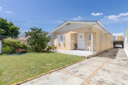 Casa com 3 Quartos à venda, 107m² no Harmonia, Canoas