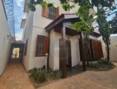 Casa com 5 Quartos à venda, 315m² no Jardim do Lago, Uberaba