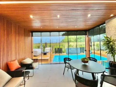 Casa de Condomínio com 4 Quartos à venda, 220m² no XANGRI-LÁ, Xangri-lá