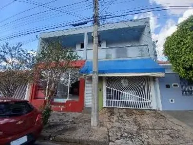 Sobrado com 4 Quartos para alugar, 250m² no Vila Carmem, São Carlos