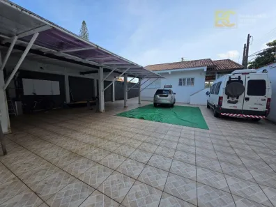Casa com 2 Quartos à venda, 198m² no Centro, Peruíbe