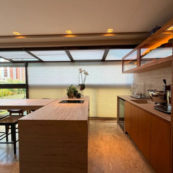 Apartamento com 4 quartos — Sion, Belo Horizonte