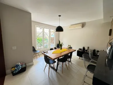 Casa de Condomínio com 4 Quartos à venda, 540m² no Camboinhas, Niterói
