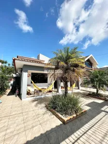 Casa com 3 Quartos à venda, 237m² no Laranjal, Pelotas