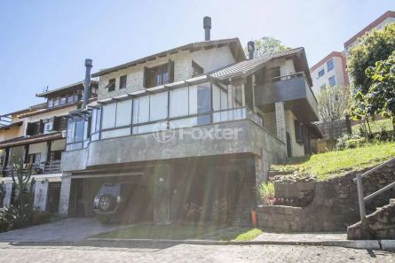 Casa de Condomínio com 4 Quartos à venda, 331m² no Nonoai, Porto Alegre