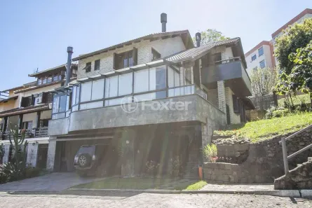 Casa de Condomínio com 4 Quartos à venda, 331m² no Nonoai, Porto Alegre