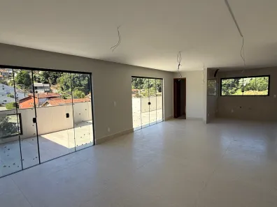 Cobertura com 3 Quartos para alugar, 186m² no Sans Souci, Nova Friburgo