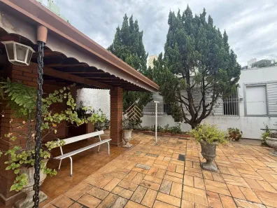 Imóvel Comercial com 3 Quartos à venda, 336m² no Centro, Jundiaí