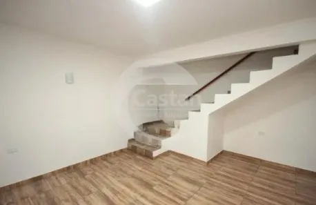 Sobrado com 2 Quartos à venda, 211m² no Jardim Independência, São Paulo