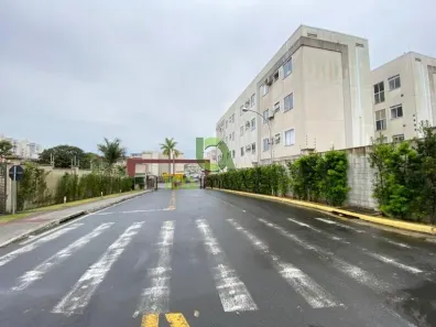 Apartamento com 2 Quartos para alugar, 46m² no Serraria, São José