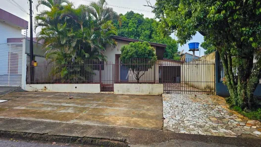 Casa com 3 Quartos à venda, 126m² no Região do Lago, Cascavel