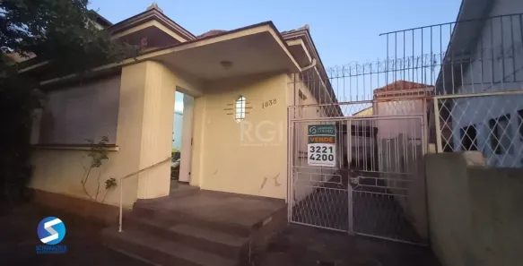 Casa com 3 Quartos à venda, 300m² no São João, Porto Alegre