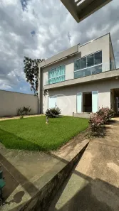 Sobrado com 2 Quartos à venda, 200m² no Setor Lago Sul, Caldas Novas