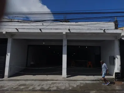 Ponto Comercial para alugar, 250m² no Santa Isabel, Alagoinhas