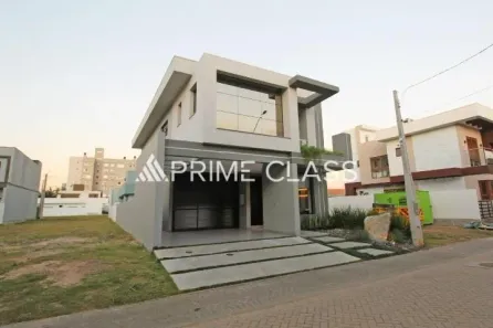 Sobrado com 4 Quartos à venda, 220m² no Rio Branco, Canoas