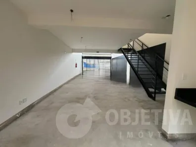 Ponto Comercial para alugar, 151m² no Santa Mônica, Uberlândia