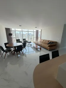 Apartamento com 3 Quartos para alugar, 168m² no Centro, Balneário Camboriú