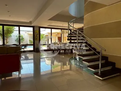 Sobrado com 4 Quartos à venda, 352m² no Anhanguera, Goiânia