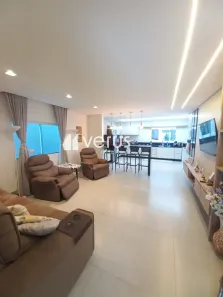 Casa com 3 Quartos para alugar, 158m² no Santa Mônica, Uberlândia