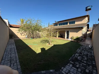 Casa com 4 Quartos à venda, 360m² no Jardim Colorado, Goiânia