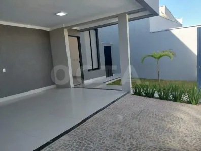 Casa com 3 Quartos à venda, 110m² no Laranjeiras, Uberlândia