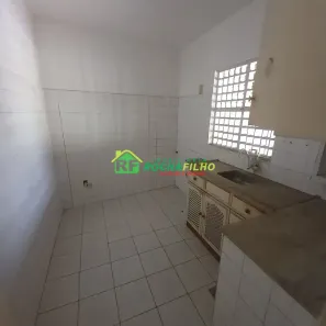Casa com 1 Quarto para alugar, 450m² no Cristo Rei, Teresina
