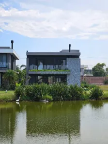 Casa com 5 Quartos à venda, 405m² no Torres, Torres