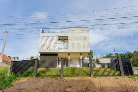Sobrado com 3 Quartos à venda, 130m² no Pilarzinho, Curitiba