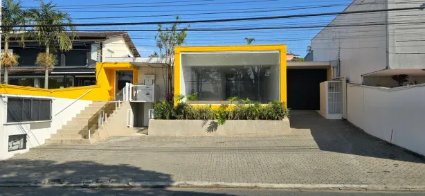 Casa com 6 Quartos para alugar, 540m² no Parque Monte Líbano, Mogi das Cruzes
