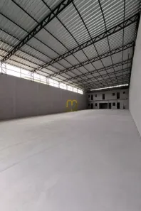 Galpão/Depósito/Armazém com 3 Quartos para alugar, 600m² no Santa Cruz, Rio de Janeiro