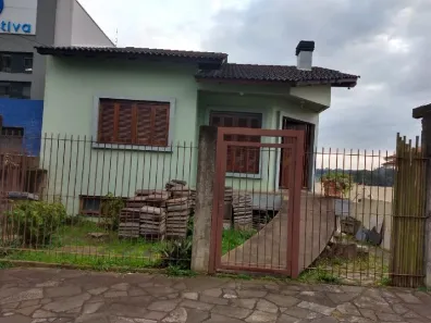 Casa com 3 Quartos à venda, 220m² no Santa Lúcia, Caxias do Sul