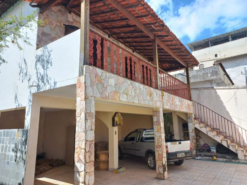 Casa com 3 quartos — Floramar, Belo Horizonte