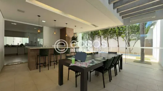 Casa de Condomínio com 4 Quartos à venda, 416m² no Morada da Colina, Uberlândia