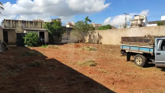 Lote/Terreno à venda, 398m² no Saraiva, Uberlândia