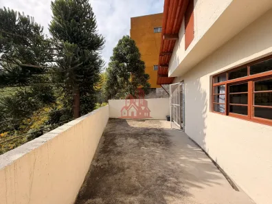 Casa com 3 Quartos para alugar, 100m² no Jardim Araruama, Cotia