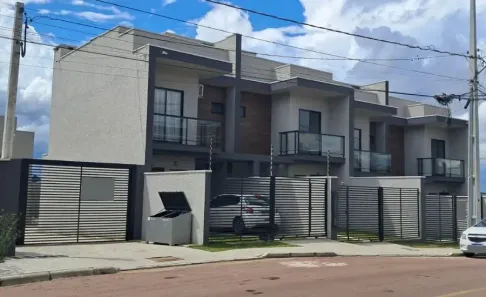 Sobrado com 3 Quartos à venda, 79m² no Pinheirinho, Curitiba