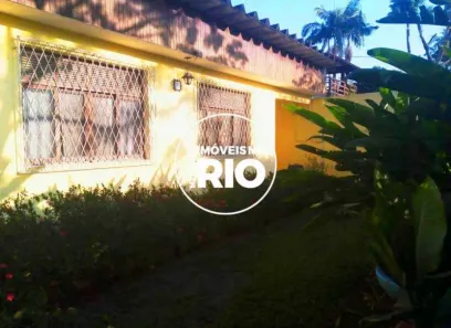 Casa com 3 Quartos à venda, 360m² no Taquara, Rio de Janeiro