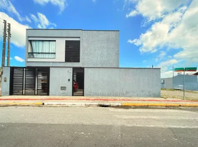 Sobrado com 3 Quartos à venda, 130m² no Santa Regina, Camboriú