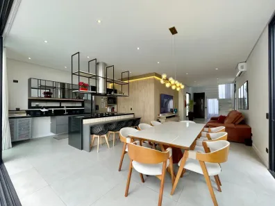 Casa de Condomínio com 3 Quartos à venda, 230m² no Fazenda Rodeio, Mogi das Cruzes