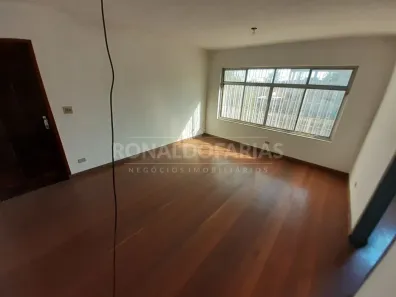 Sobrado com 3 Quartos à venda, 200m² no Jardim Shangrilá (Zona Sul), São Paulo