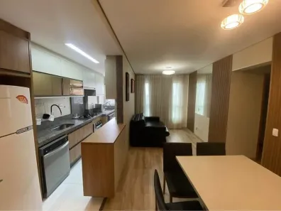 Apartamento com 3 Quartos para alugar, 66m² no Centro, Londrina