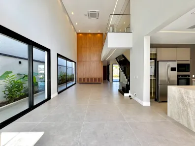 Casa de Condomínio com 4 Quartos para venda ou aluguel, 300m² no Swiss Park, Campinas
