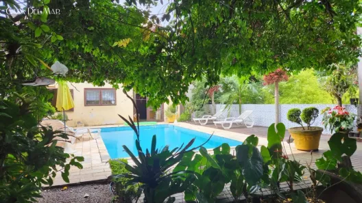 Casa com 3 Quartos à venda, 163m² no Agronômica, Florianópolis