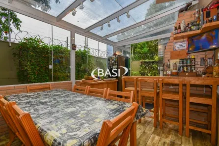 Sobrado com 3 Quartos à venda, 185m² no São Braz, Curitiba