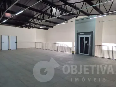 Ponto Comercial para alugar, 936m² no Nossa Senhora Aparecida, Uberlândia