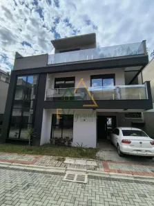 Sobrado com 3 Quartos à venda, 142m² no Santa Felicidade, Curitiba