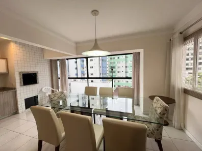 Apartamento com 2 Quartos para alugar, 110m² no Centro, Balneário Camboriú