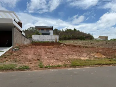 Lote/Terreno à venda, 360m² no Tabajaras, Teresina