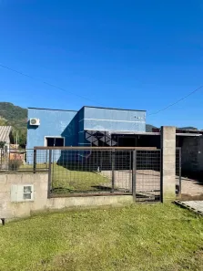 Casa com 2 Quartos à venda, 72m² no Campestre do Menino Deus, Santa Maria