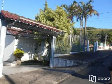 Casa com 4 Quartos à venda, 300m² no Agronomia, Porto Alegre